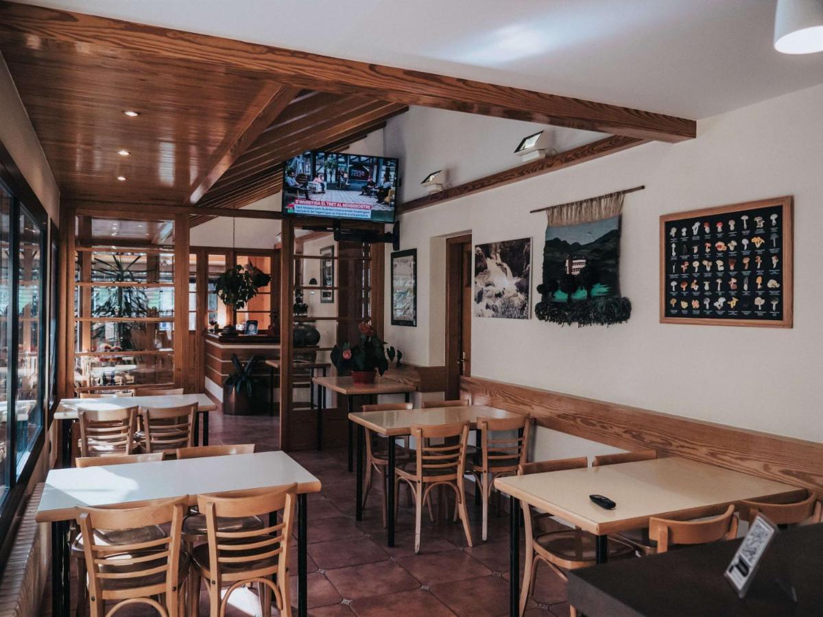 Hostal Les Fonts Castellar De N'Hug Eksteriør billede