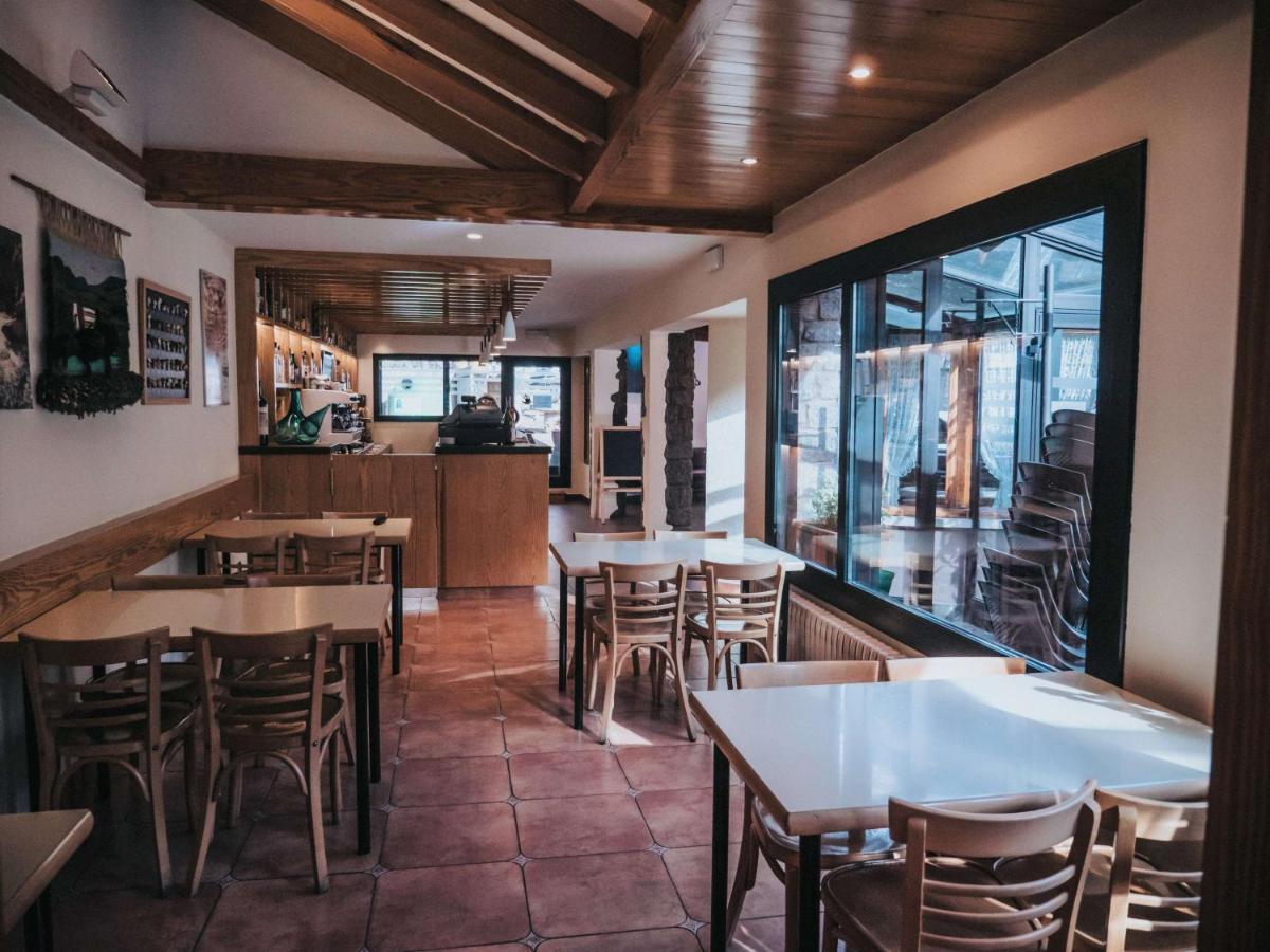 Hostal Les Fonts Castellar De N'Hug Eksteriør billede