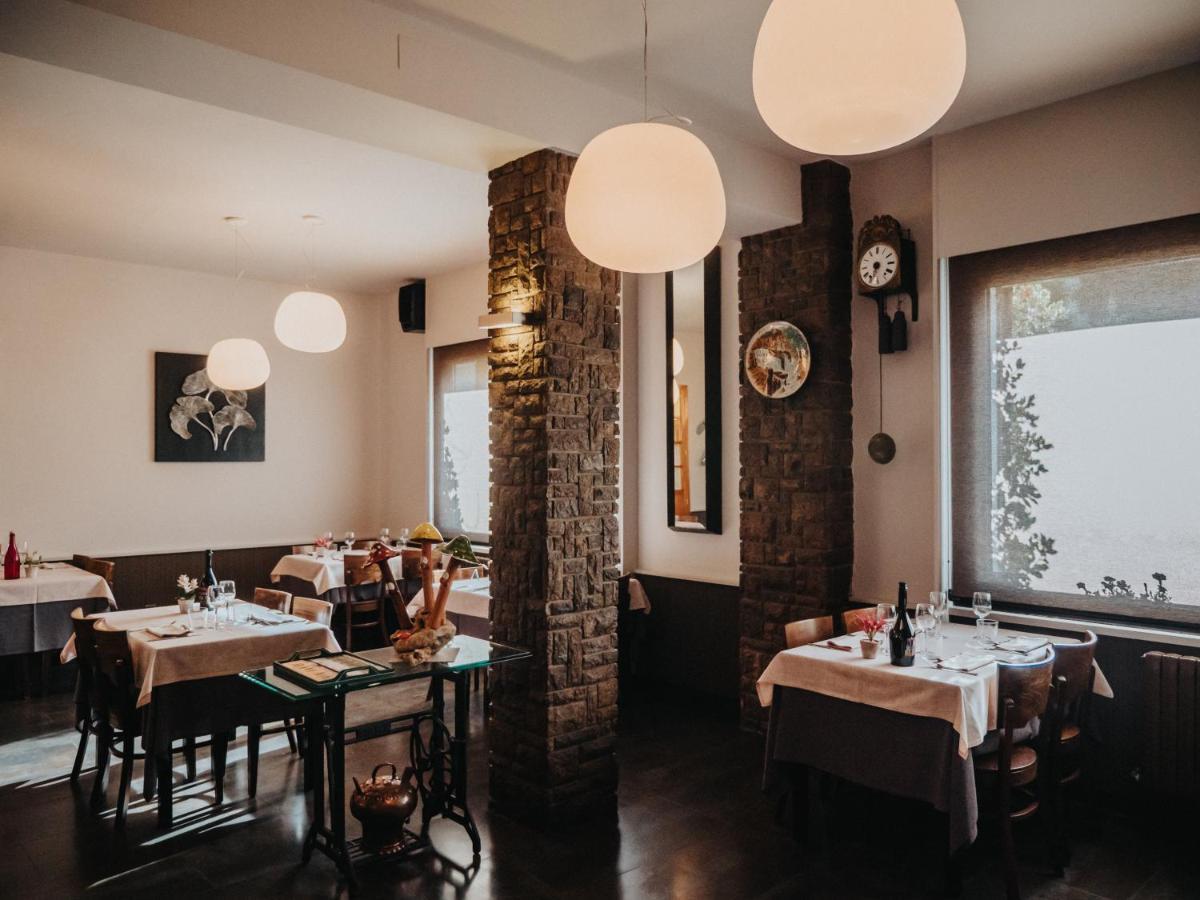Hostal Les Fonts Castellar De N'Hug Eksteriør billede